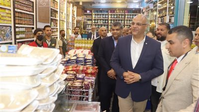 خصومات تصل لـ20%.. محافظ القليوبية يفتتح منافذ مستقبل مصر ببنها لتوفير السلع الغذائية بأسعار مخفضة