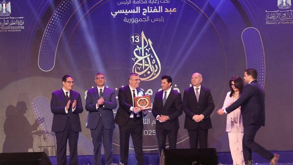 تكريم عمرو الليثي