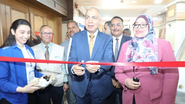 محافظ المنيا يفتتح