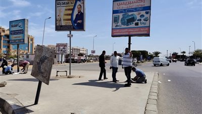 للمرة الثانية.. حملة مكبرة لإزالة الإعلانات المخالفة ومنتهية التراخيص بالعاشر من رمضان