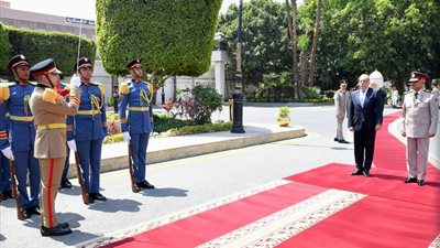 وزير الدفاع يلتقي نظيره القبرصي خلال زيارته الرسمية لمصر