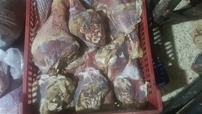 ضبط 25 طن لحوم ودواجن غير صالحة خلال مايو الماضي بالقليوبية