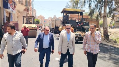 بتكلفة تتجاوز 3 ملايين جنيه.. رصف شارع ترعة الرشيدية بالمحمودية بطول 650 مترا