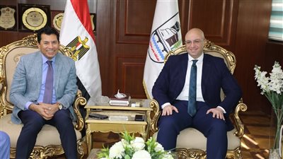 محافظ بني سويف يستقبل وزير الشباب لافتتاح وتفقد عدد من المنشآت الرياضية