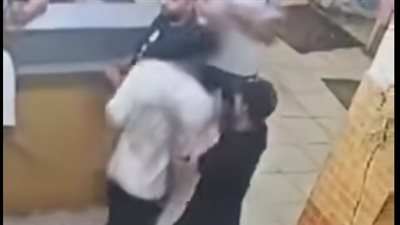 طالب يطعن زميله بسلاح أبيض داخل سنتر تعليمي في الزاوية الحمراء