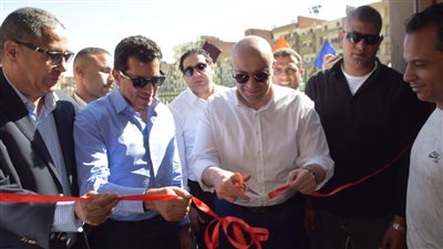 وزير الشباب والرياضة ومحافظ بني سويف يفتتحان مبنى الخدمات والأنشطة بنادي الشبان المسلمين