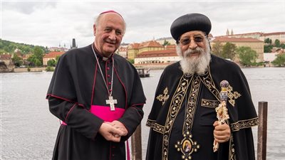 البابا تواضروس الثاني يلتقي رئيس أساقفة براج