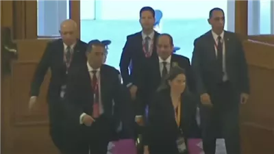 السيسي يصل إلى الكرملين لحضور حفل عشاء القادة المشاركين باحتفالات عيد النصر في روسيا