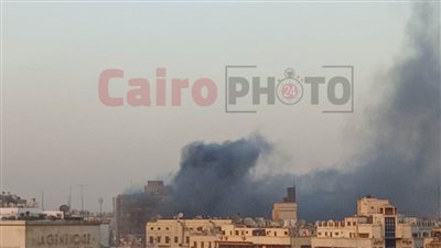 الدفع بـ6 سيارات إطفاء للسيطرة على حريق وسط القاهرة