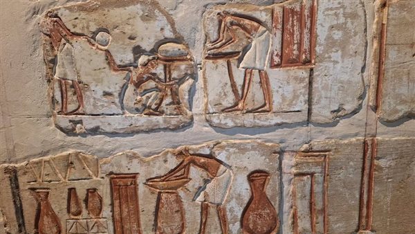 القطع الأثرية 