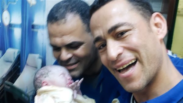 طاقم سيارة الإسعاف