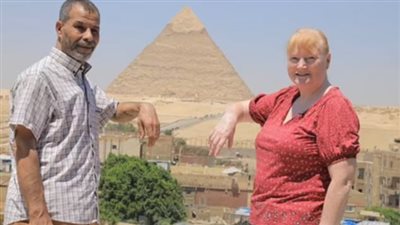 قصة بريطانية باعت كل شيء من أجل الحب في مصر.. فوجدت نفسها الزوجة الرابعة