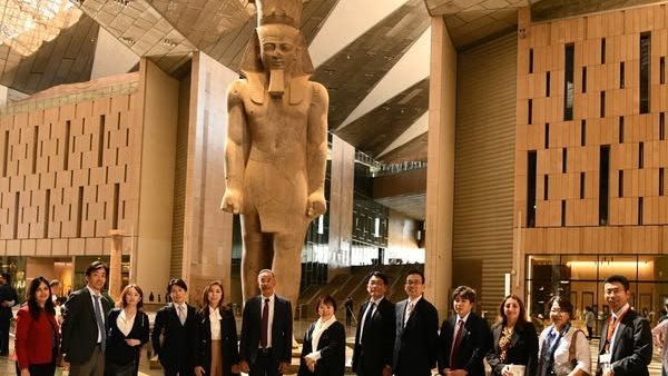 جانب من الزيارة 