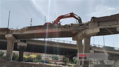 مصدر بمحافظة القاهرة: بدء إزالة جزء من كوبري الأباجية ضمن مشروع تطوير منطقة السيدة عائشة| خاص