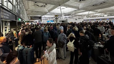 بعد عدة حوادث.. مراقبو الحركة الجوية يحددون سبب تكرار الأعطال بالمطارات الأمريكية 