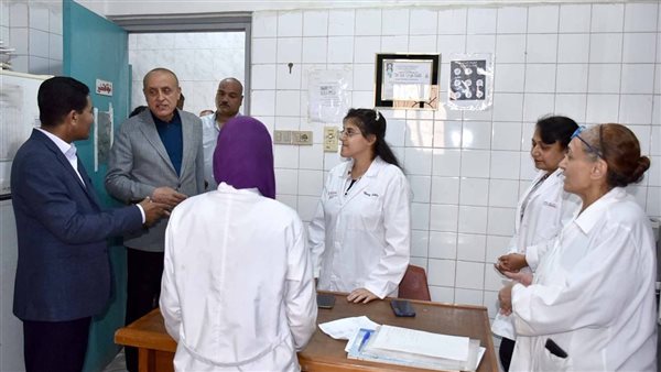 محافظ الأقصر وزيارة