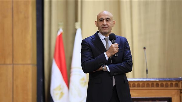 محمد عبد اللطيف وزير