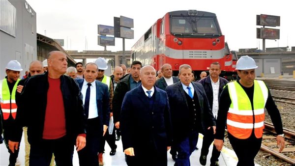 جانب من زيارة وزير