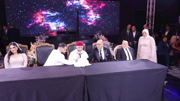  وزير العمل يحتفل