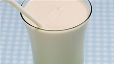 منعش ولذيذ.. طريقة عمل مشروب الزبادي بالقهوة خطوة بخطوة