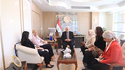 وزير التعليم العالي يبحث مع سفيرة الاتحاد الأوروبي بالقاهرة تعزيز الشراكة المصرية الأوروبية