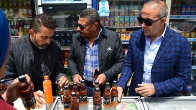 تموين بورسعيد يشن حملات مكثفة على المحال والأسواق في بورفؤاد والشرق| صور