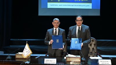 رئيس جامعة القاهرة: نعمل على إعداد كوادر وطنية لـ دعم طموحات مصر في توطين صناعة تكنولوجيا الأقمار الصناعية