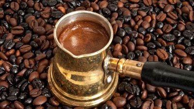 دراسة توضح تأثير القهوة على صحة النوم والدماغ 