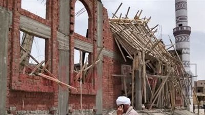 مصرع عامل وإصابة 4 آخرين في انهيار سقف مسجد تحت الإنشاء ببني سويف