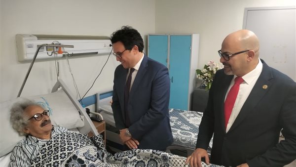 وزير الثقافة  في