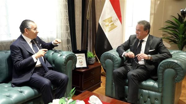 وزير الصحة والسكان