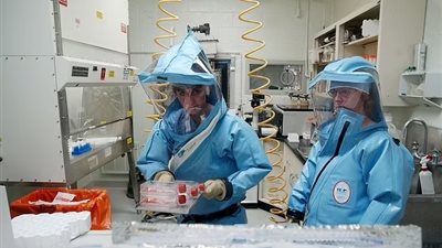 بسبب شجار حبيبين.. إغلاق مختبر أمريكي متخصص بعلاج أخطر الأمراض في العالم 