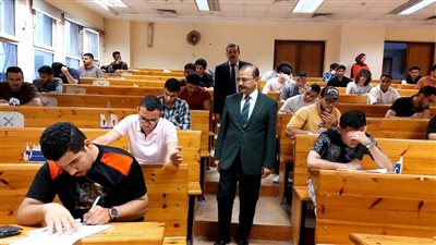  11178 طالبا يؤدون الامتحانات بكلية الحقوق جامعة بنها