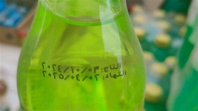 ضبط 650 زجاجة مشروبات غازية منتهية الصلاحية داخل مخزن غير مرخص بالأقصر