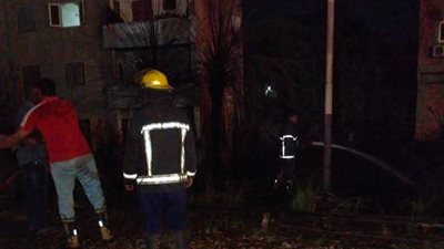 السيطرة على حريق محدود في أرض زراعية بالقرب من محطة السكة الحديد بإدفو