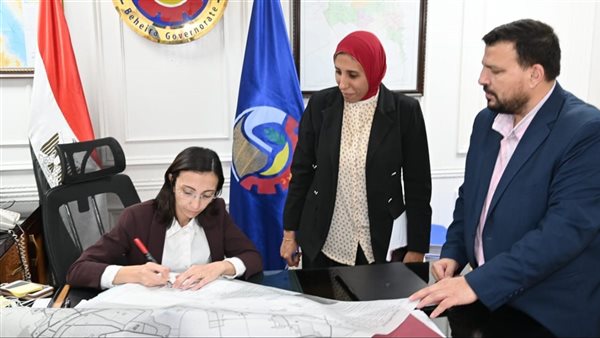 محافظ البحيرة تعتمد