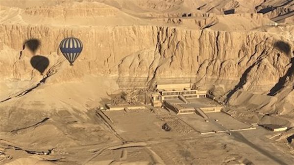 رحلات البالون الطائر