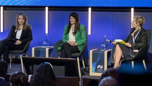 وزيرة التخطيط 