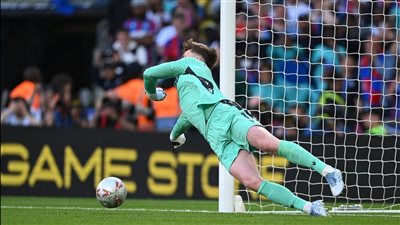 حارس مرمى كريستال بالاس: كنت أعلم الزاوية التي سيسدد فيها مرموش