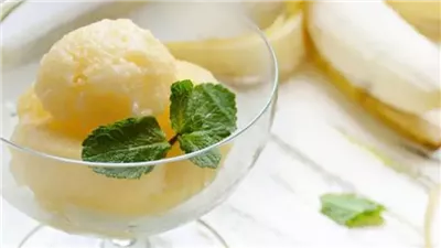 الحلوى المفضلة للصيف.. طريقة عمل الآيس كريم في البيت بوصفة سريعة 