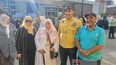 فرحة ودموع في وداع حجاج بيت الله الحرام ببورسعيد| صور