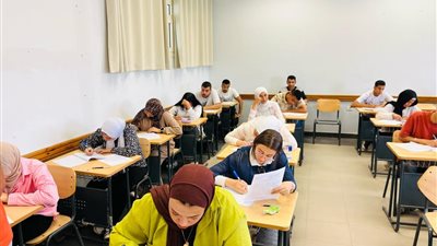 جامعة حلوان التكنولوجية تؤكد التزامها بجودة الامتحانات وتوفير بيئة داعمة للطلاب داخل اللجان 