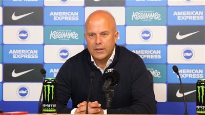 سلوت: صلاح كان خارقًا وغير بشري طوال الموسم.. ولن أحكم على اللاعبين بسبب آخر مباراتين