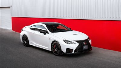 إطلاق لكزس RC F Final Edition موديل 2025 في الإمارات