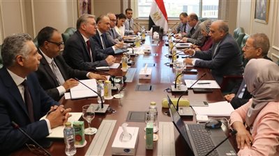 مع ارتفاع درجات الحرارة.. تنسيق كامل بين الكهرباء والبترول لضمان عدم انقطاع التيار خلال الصيف