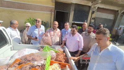 محافظة الجيزة: ضبط 3 أطنان مصنعات لحوم ودهون حيوانية فاسدة داخل منشأة مخالفة بكرداسة| صور