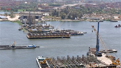 امتداد محور حسب الله الكفراوي.. شريان جديد يعبر النيل على 37 ألف طن حديد و16 قاعدة نيلية