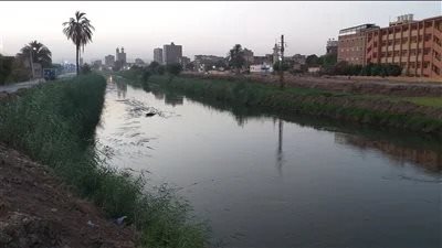 شاب يُلقي نجل شقيقه في المياه متسببا في وفاته ويدعي وفاته طبيعيا والأمن يكشف التفاصيل 