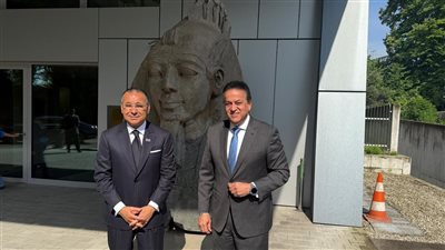 وزير الصحة يناقش فرص الاستثمار الصحي مع مجموعة سان دوناتو الإيطالية في جنيف