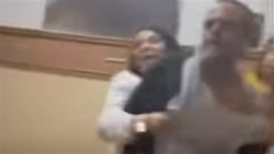 ضربوه وسحلوه على السلم.. حبس 7 سيدات بتهمة الاعتداء على محامٍ بالمحلة 4 أيام